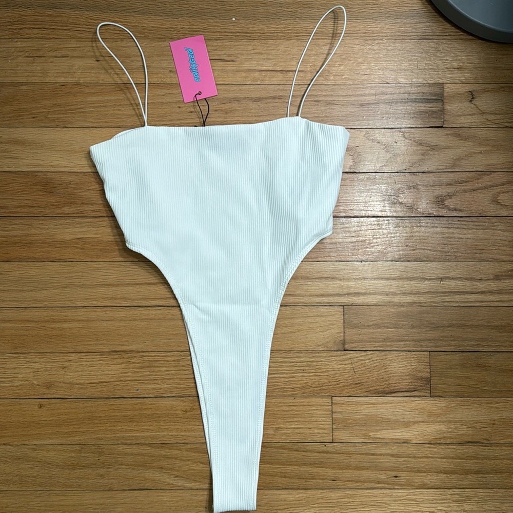 Edikted Ribbed High-Cut Bodysuit